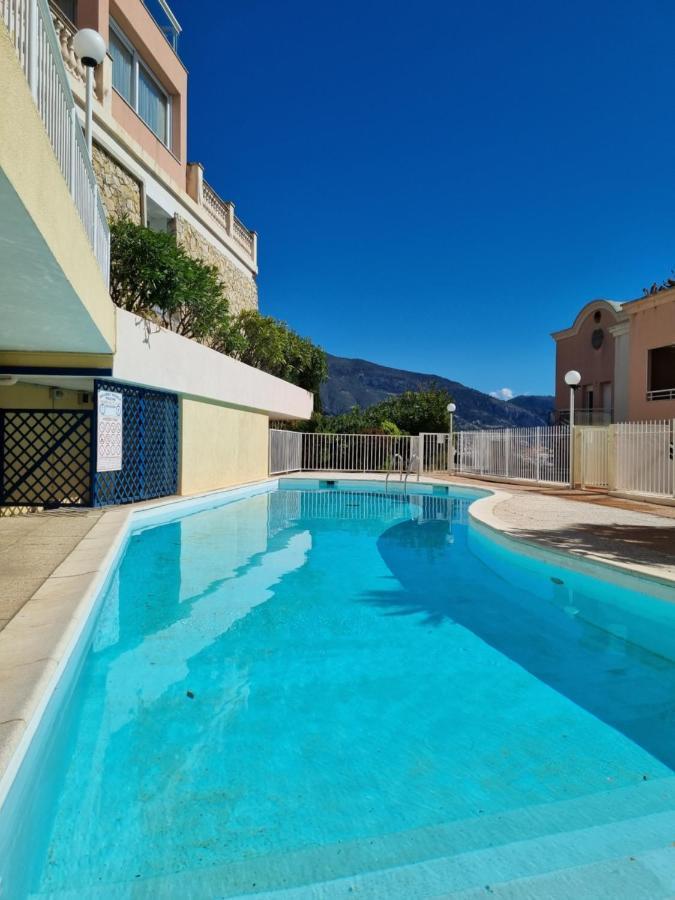 Dernier Etage D'Une Maison Roquebrune-Cap-Martin Buitenkant foto
