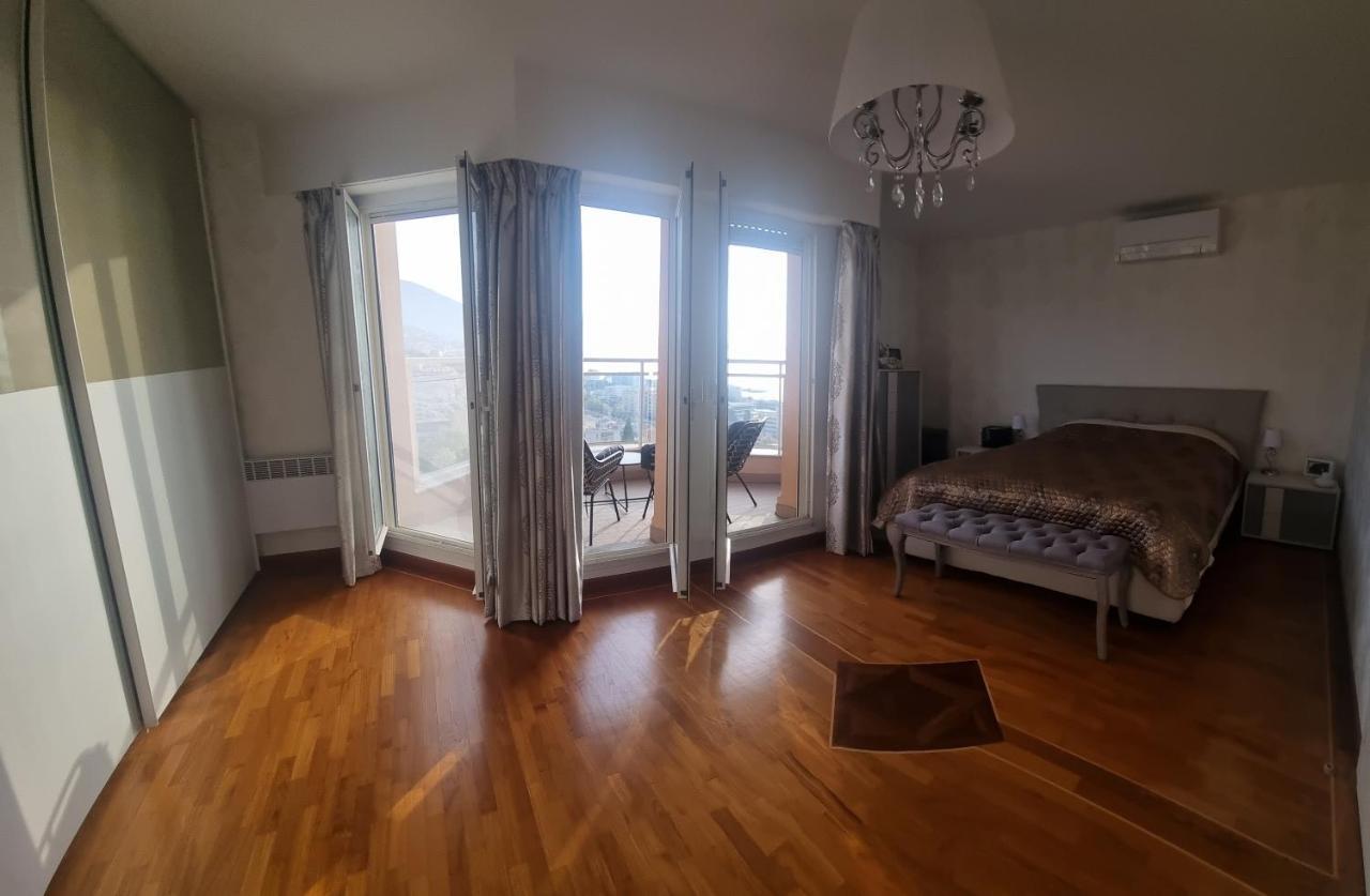 Dernier Etage D'Une Maison Roquebrune-Cap-Martin Buitenkant foto
